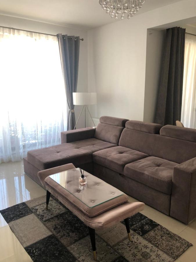 By The Sea Apartment Navodari Exterior photo